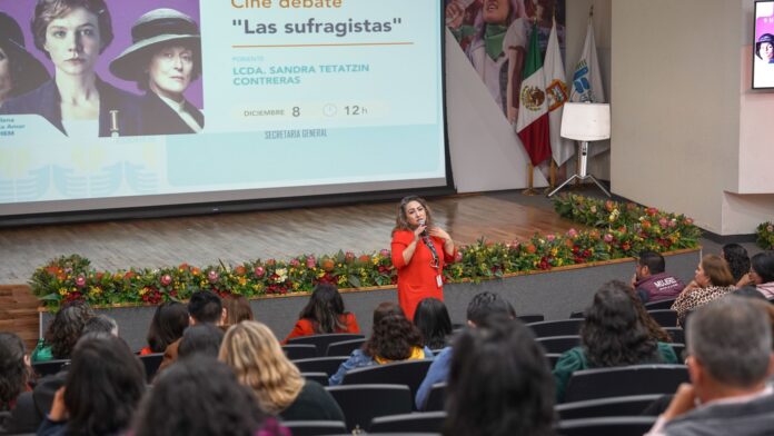 La Comisión de Derechos Humanos del Estado de México organizó un cine debate con la cinta Las Sufragistas.