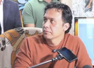 Despido necesario: ponen a «Marx» de patitas en la calle / Alebrijes en Cuadratines