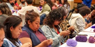 Tejer por la igualdad: con acción textil colectiva arranca la UAEMÉX actividades rumbo al 8M