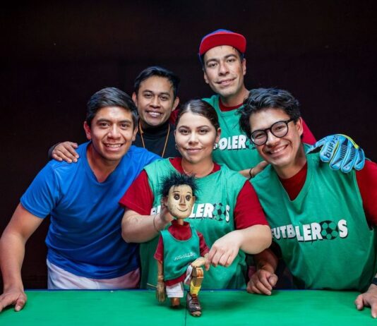 Futboleros: teatro, amistad y empatía toman la cancha universitaria