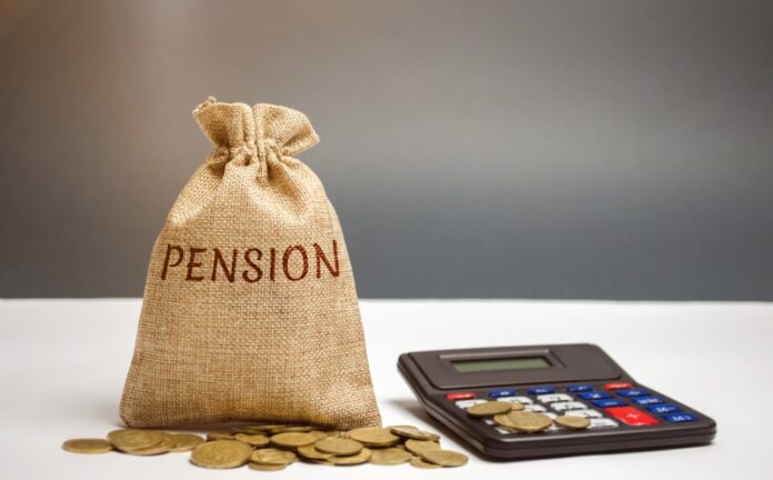 Maullidos 20 febrero 26 Recorte a pensiones millonarias