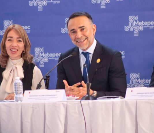 LÍDERES EMPRESARIALES RESPONDEN A LA CONVOCATORIA DE FERNANDO FLORES, QUIEN ANUNCIÓ LOS PROYECTOS, DISTRITO Y PUERTA METEPEC