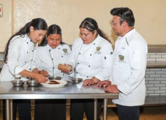 Alumnas de la UAEMéx logran segundo lugar en Concurso del Taco 2026