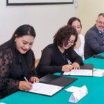 La UAEMéx refuerza apoyo al estudiantado con convenio y entrega de Potrobús en Temascaltepec