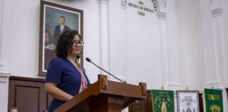 Reconoce UAEMéx a su comunidad docente por su compromiso y años de servicio