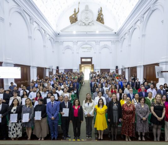 🟢🟡 La UAEMéx fortalece la certeza laboral con entrega de bases y recategorizaciones 2025