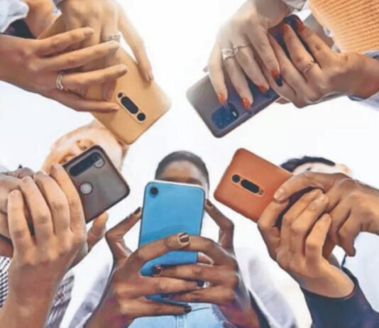 SIN PRÓRROGA PARA «VINCULAR» CELULARES / MAULLIDOS URBANOS