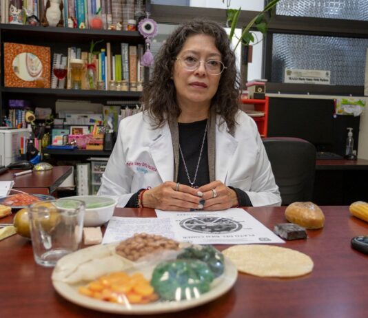 La UAEMéx impulsa el autocuidado con información científica para una alimentación saludable