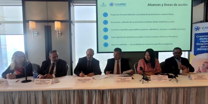 Firman Convenio CANIPEC y Consejo Consultivo del Agua.8 de julio de 2026