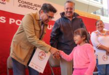 Brinda Gobierno del EdoMéx actas de nacimiento gratuitas para apoyar la economía familiar en Caravanas por la Justicia