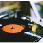Nostalgia vigente: el Disco de Vinilo / Maullidos Urbanos