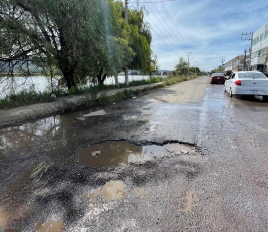 Los Baches, problema nacional / Maulidos Urbanos